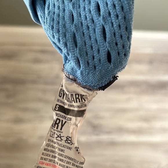 Gymshark Blue Seamless Energy Cropped Leggings size Small - Picture 4 of 6